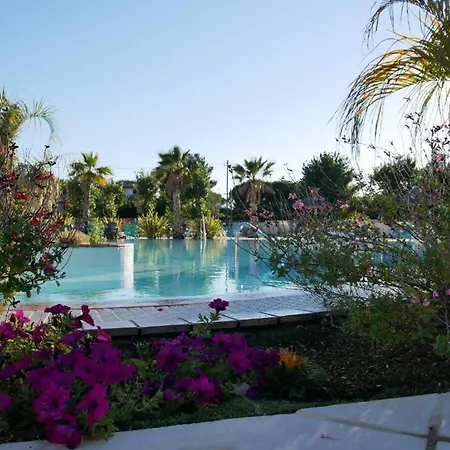 Mobil Climatise 6 Personnes 36 M2 4 Etoiles Campsite Serignan